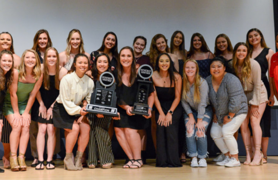 Athletics Award Show Marks End of Historic Year for Redhawks