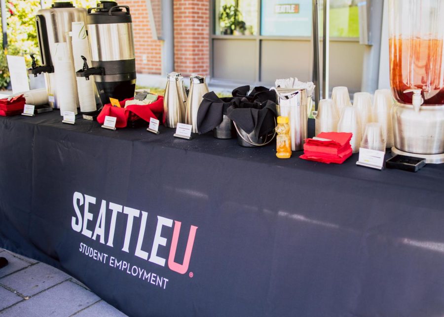 Free coffee and tea for student employees. 