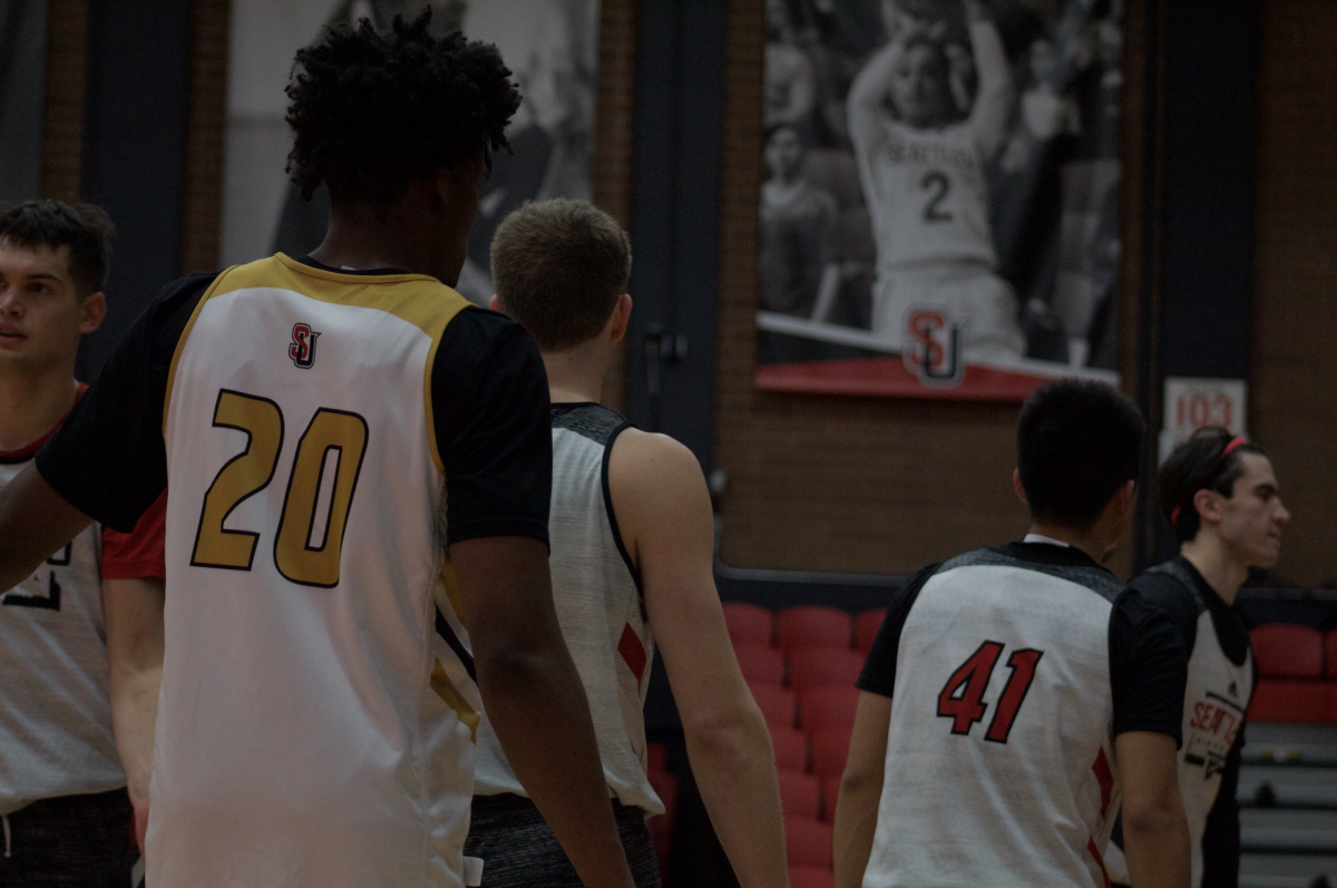 New Season, New Dynamics for Redhawk Men’s Basketball