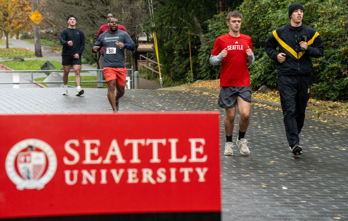 Runners participate in the Veteran’s Day 5k at Seattle University