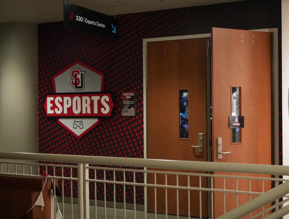 How To Level Up Your Campus Gaming At the Esports Room